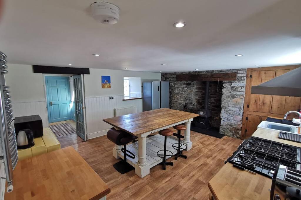 Cosy, Coastal Retreat With A Large Garden Villa Monreith Luaran gambar